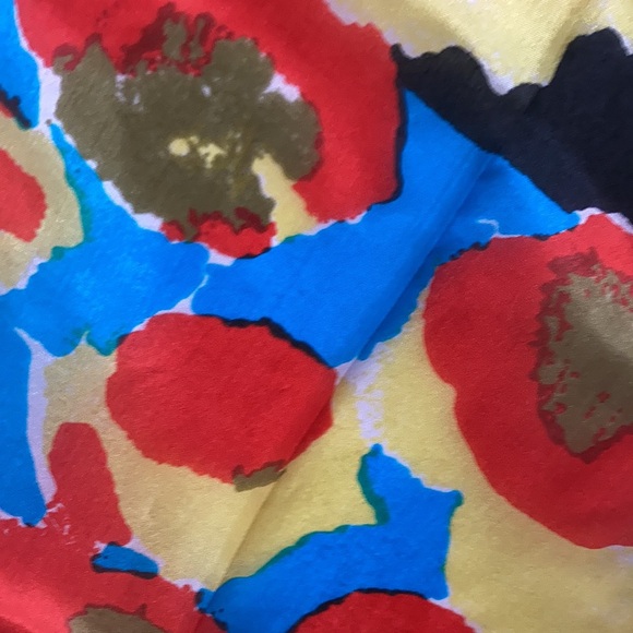 EUC Vintage Silk Multicolor Scarf Size:  32x33 - Picture 7 of 8